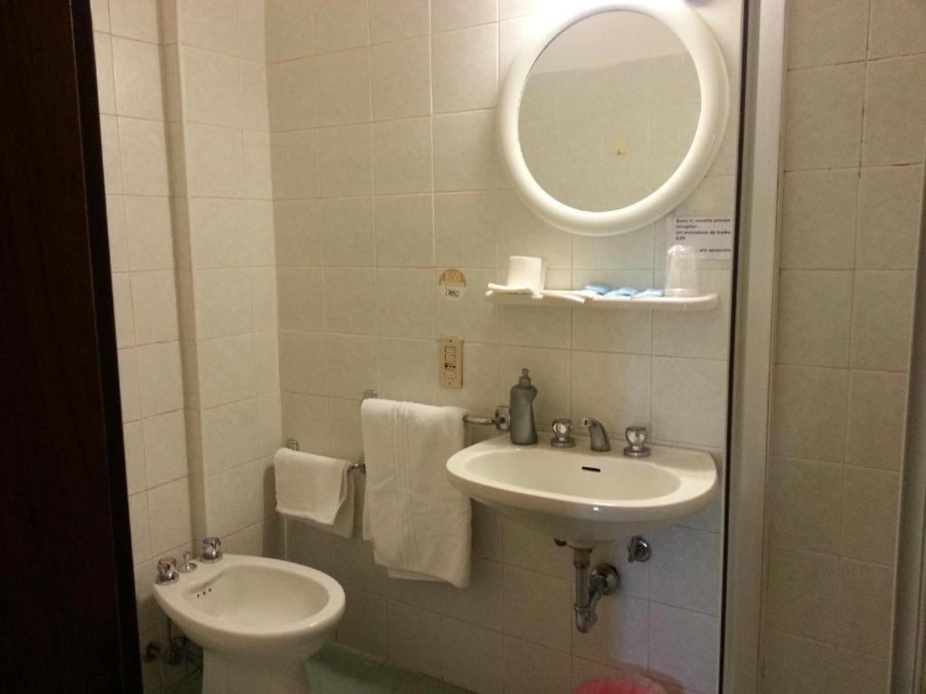 Hotel Stazione Novara Ngoại thất bức ảnh